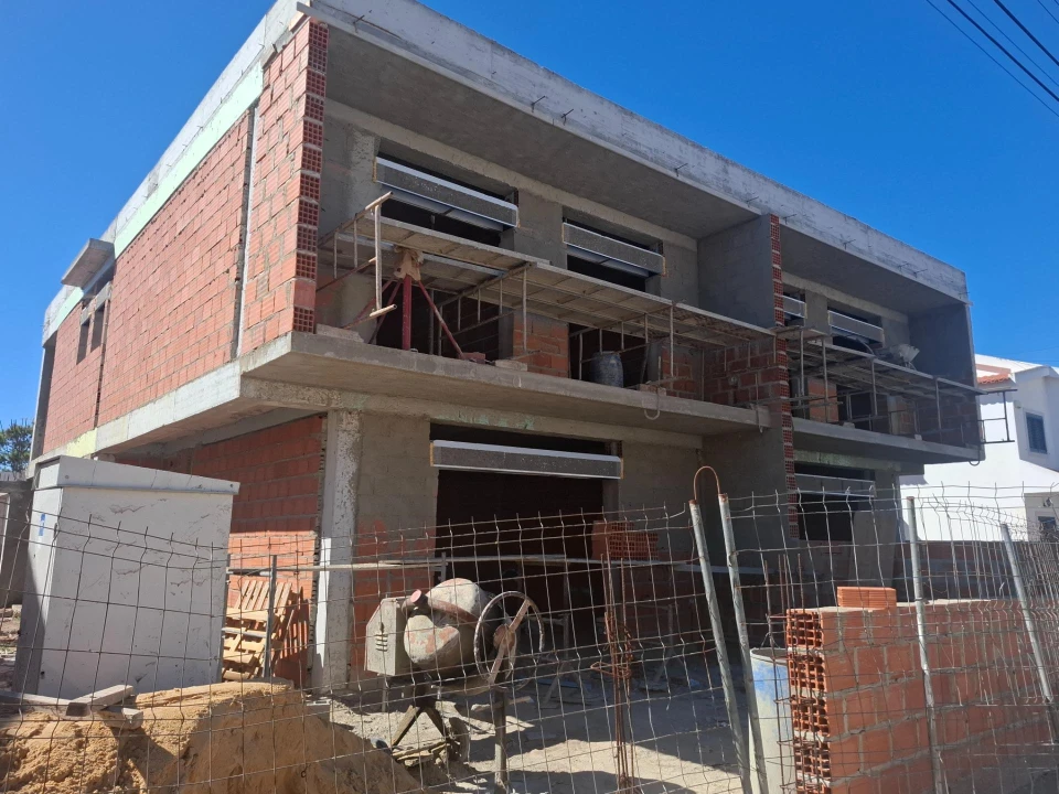 Moradia T2 para Venda em Fernao Ferro Foto 1
