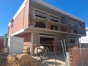 Moradia T2 para Venda em Fernao Ferro
