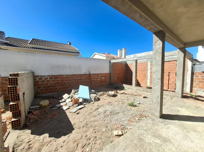 Moradia T2 para Venda em Fernao Ferro Foto 9