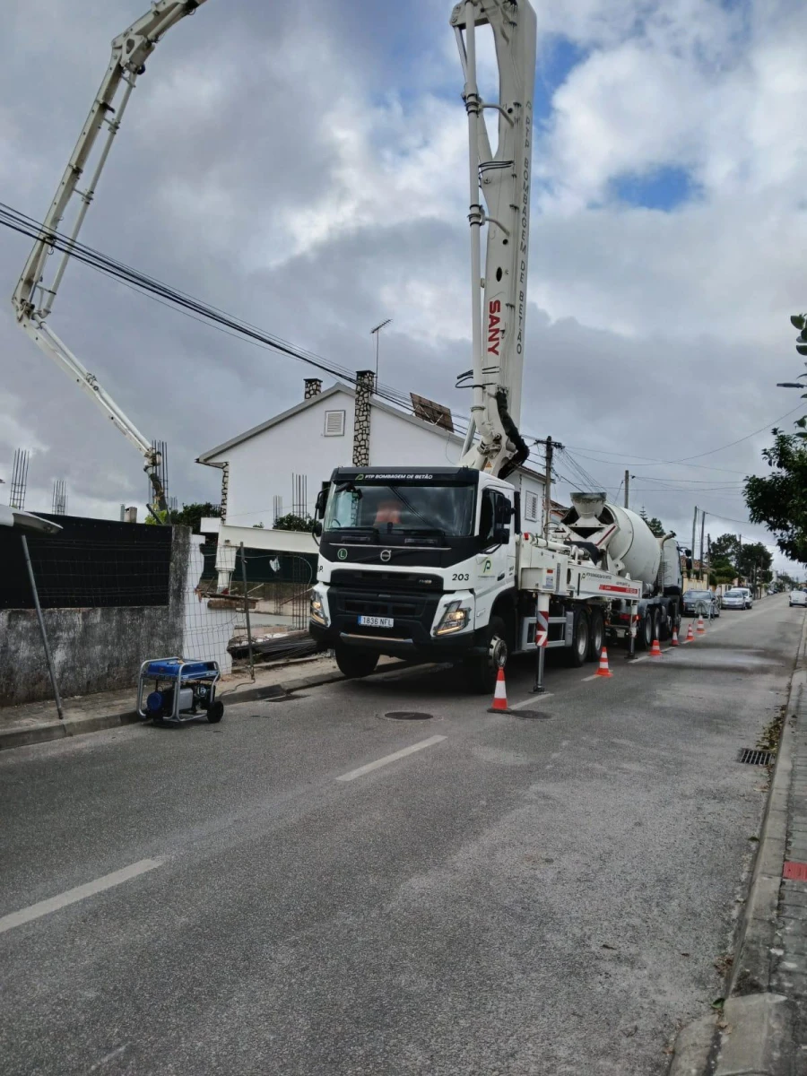 Moradia T3 para Venda em Fernao Ferro Foto 7