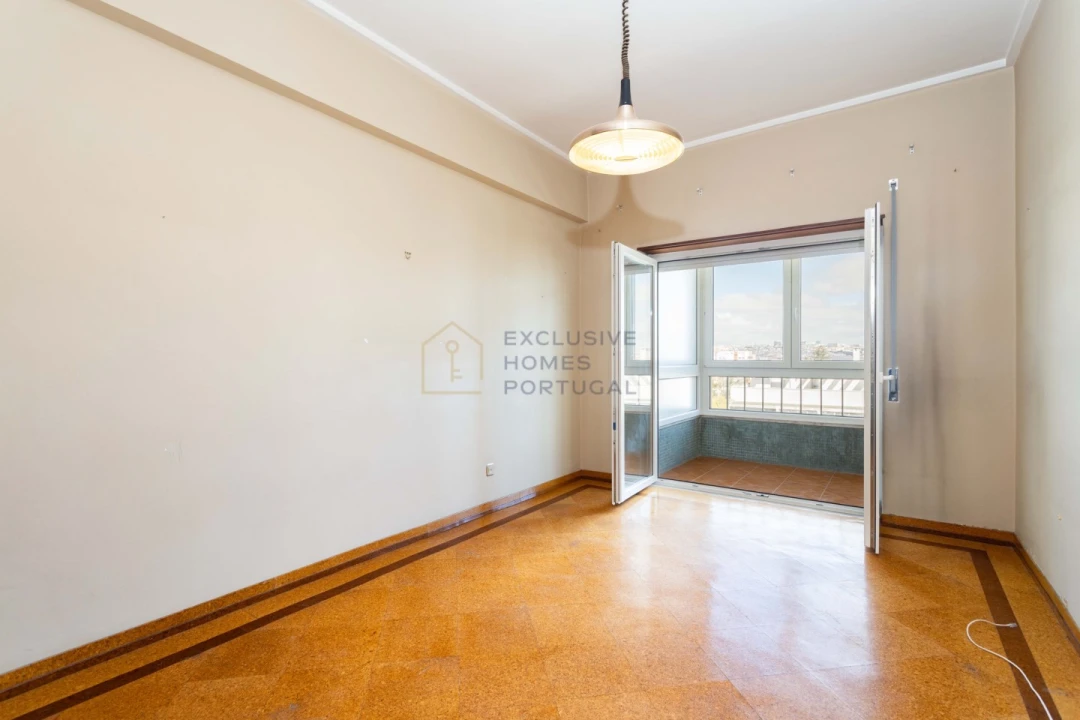 Apartamento T4 para Venda em Almada, Cova da Piedade, Pragal e Cacilhas Foto 30