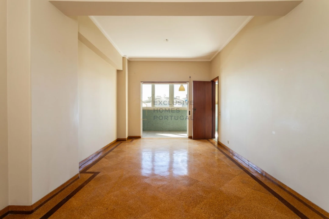 Apartamento T4 para Venda em Almada, Cova da Piedade, Pragal e Cacilhas Foto 11
