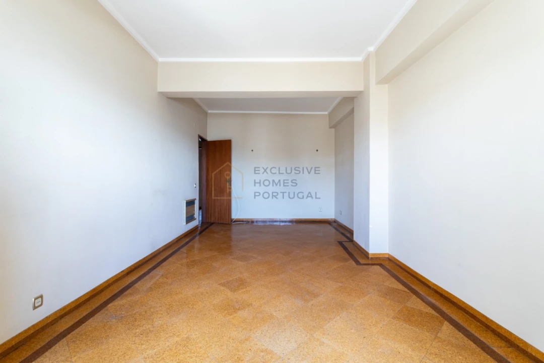 Apartamento T4 para Venda em Almada, Cova da Piedade, Pragal e Cacilhas Foto 12