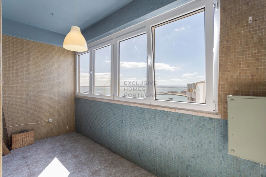 Apartamento T4 para Venda em Almada, Cova da Piedade, Pragal e Cacilhas Foto 15