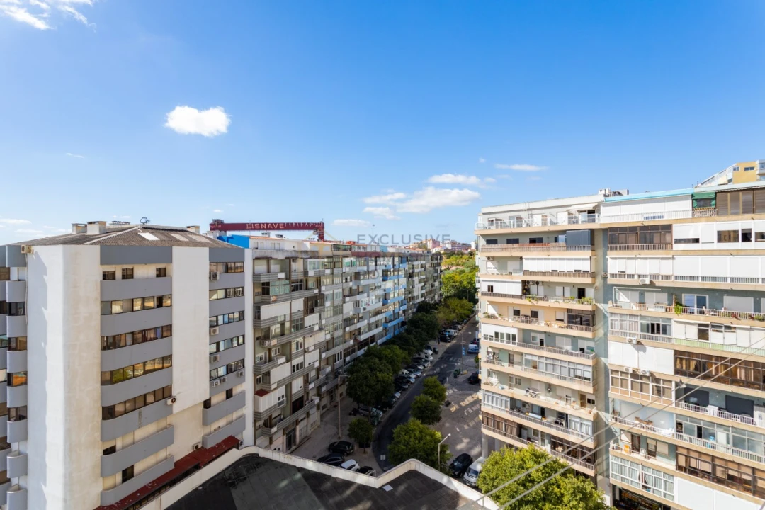 Apartamento T4 para Venda em Almada, Cova da Piedade, Pragal e Cacilhas Foto 34