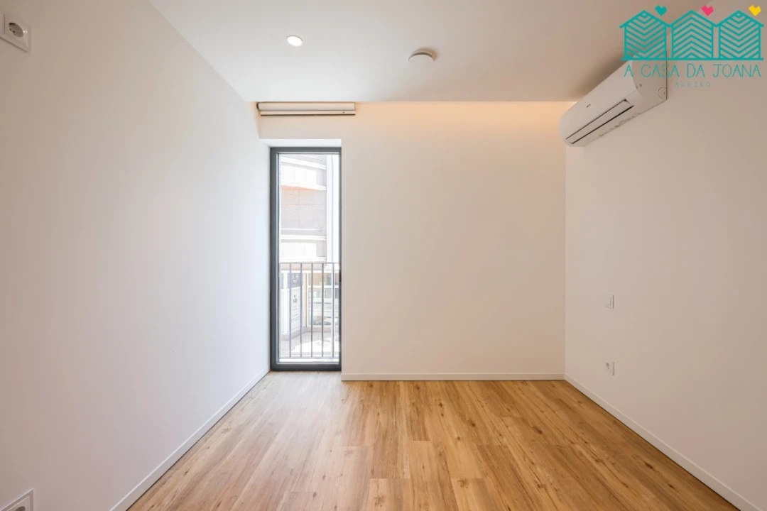 Apartamento T2 para Venda em Glória e Vera Cruz Foto 14