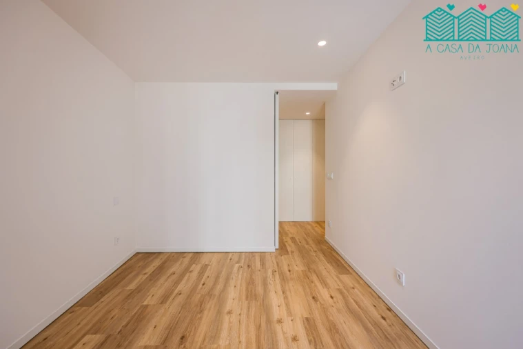Apartamento T2 para Venda em Glória e Vera Cruz Foto 23