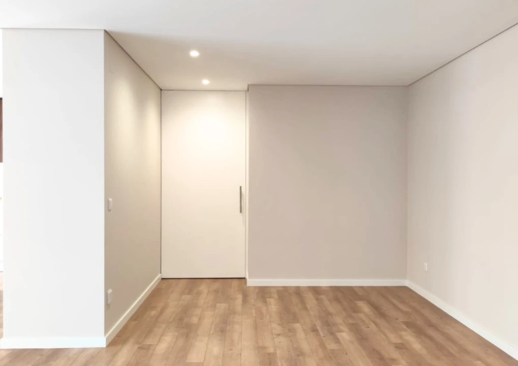 Apartamento T2 para Venda em Tavarede Foto 11