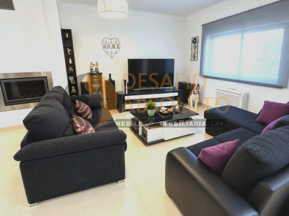 Moradia T3 para Venda em Alhos Vedros Foto 5