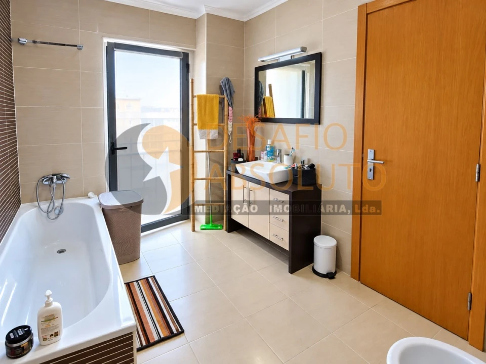 Moradia T3 para Venda em Alhos Vedros Foto 21