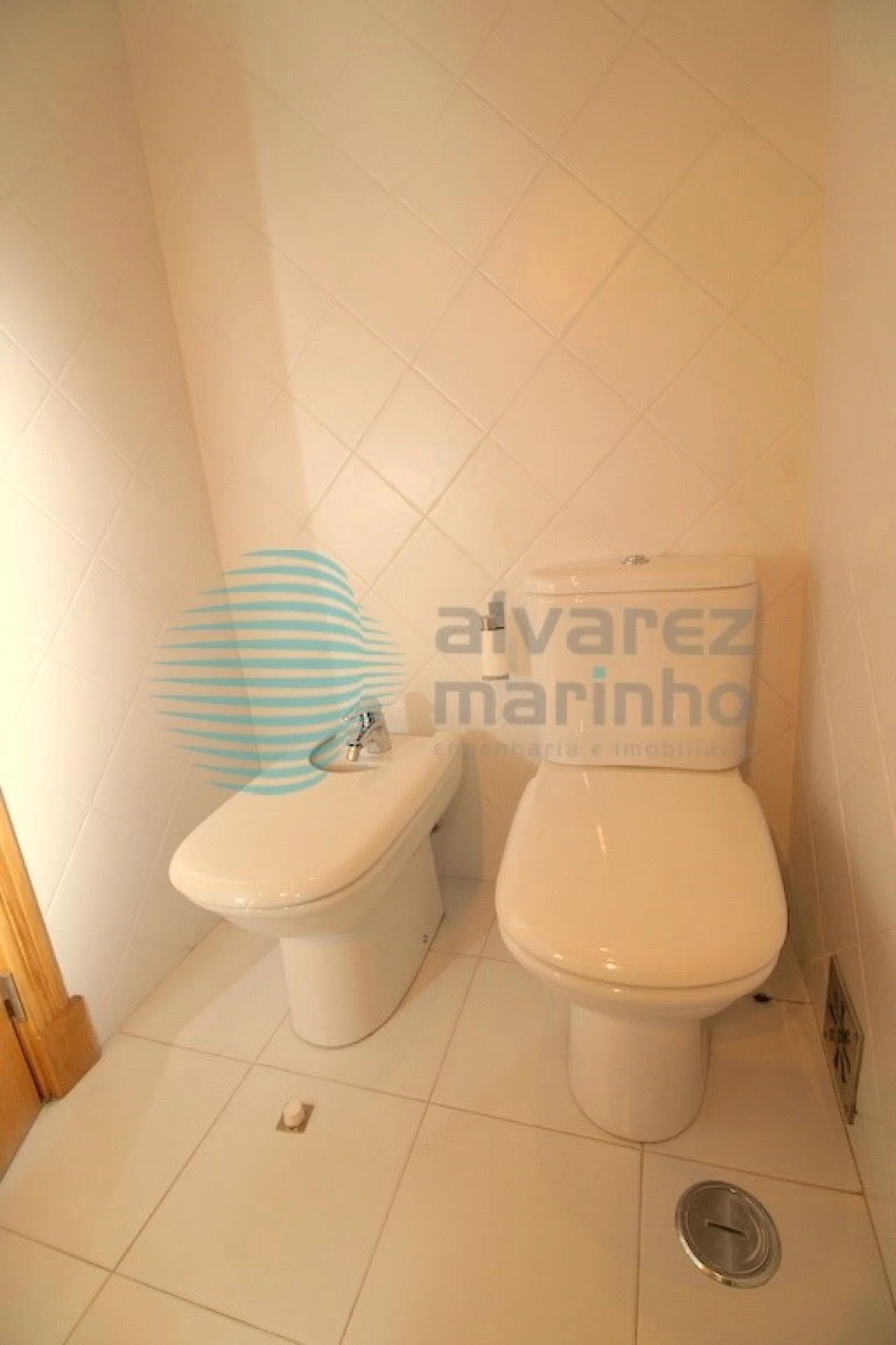 Apartamento T4 para Venda em Parque das Nações Foto 11