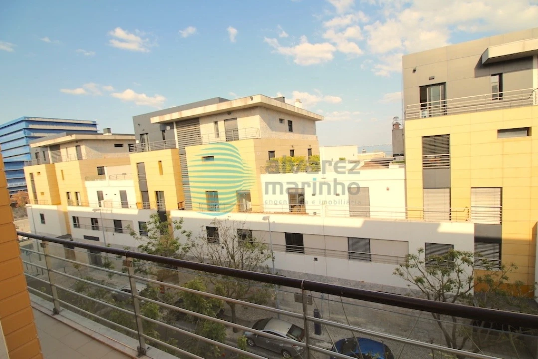 Apartamento T4 para Venda em Parque das Nações Foto 31