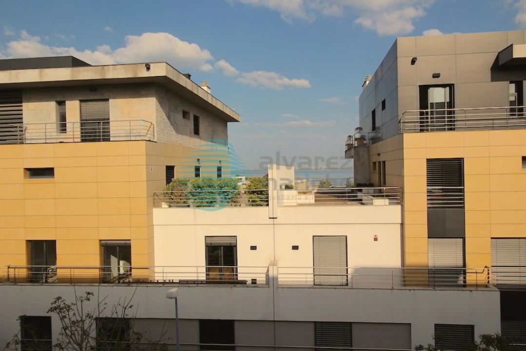 Apartamento T4 para Venda em Parque das Nações Foto 32