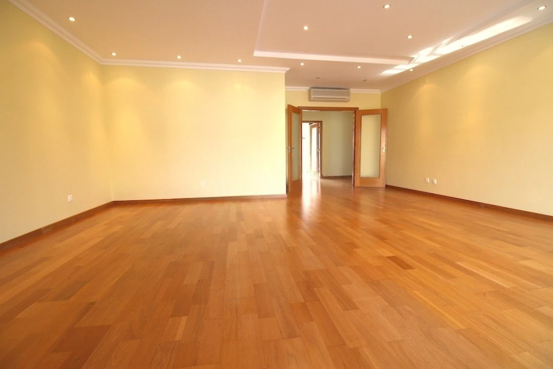 Apartamento T4 para Venda em Parque das Nações Foto 1