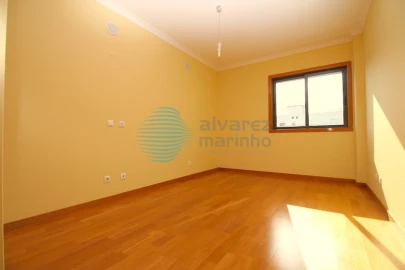 Apartamento T4 para Venda em Parque das Nações