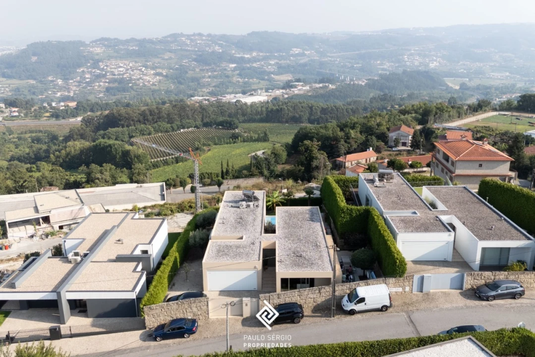 Moradia T3 para Venda em Tabuadelo e São Faustino Foto 34