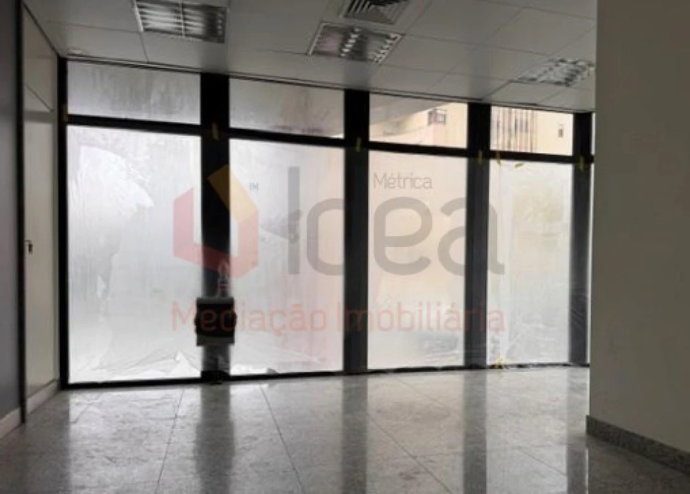 Loja para Venda em Ramada e Caneças Foto 3