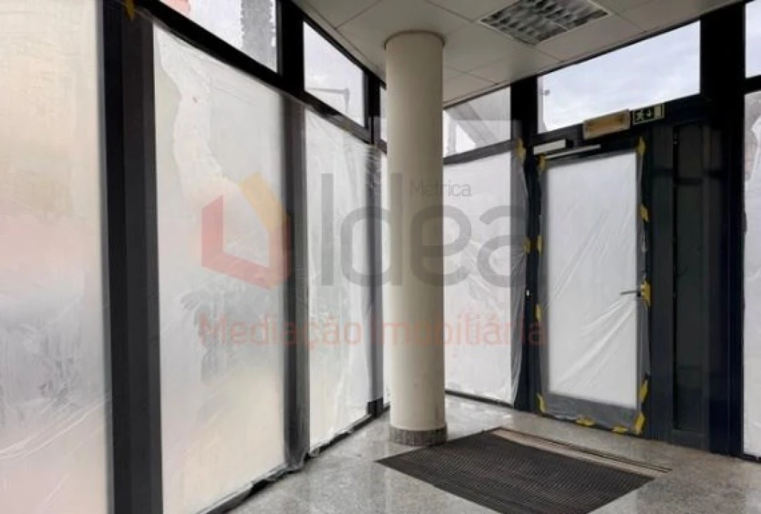 Loja para Venda em Ramada e Caneças Foto 6