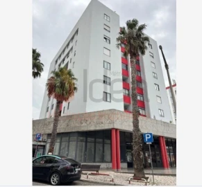 Loja para Venda em Ramada e Caneças