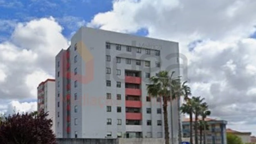 Loja para Venda em Ramada e Caneças