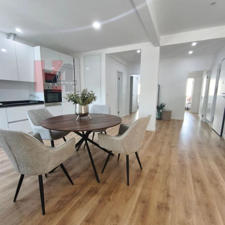 Apartamento T3 para Venda em São Domingos de Benfica Foto 11