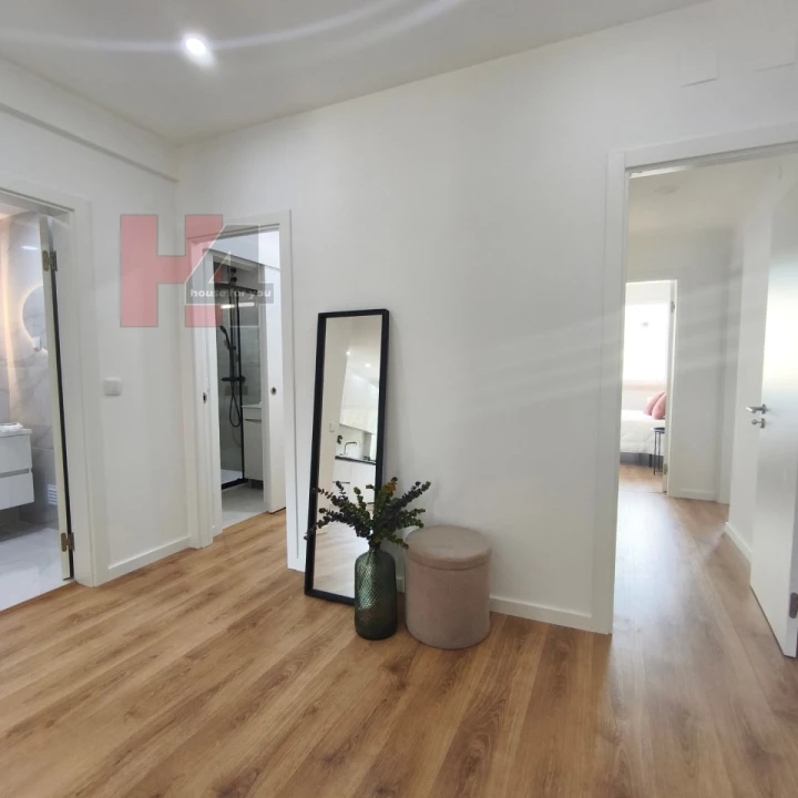 Apartamento T3 para Venda em São Domingos de Benfica Foto 8