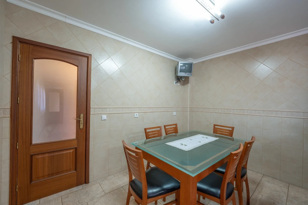 Moradia T6 para Venda em Freamunde Foto 8