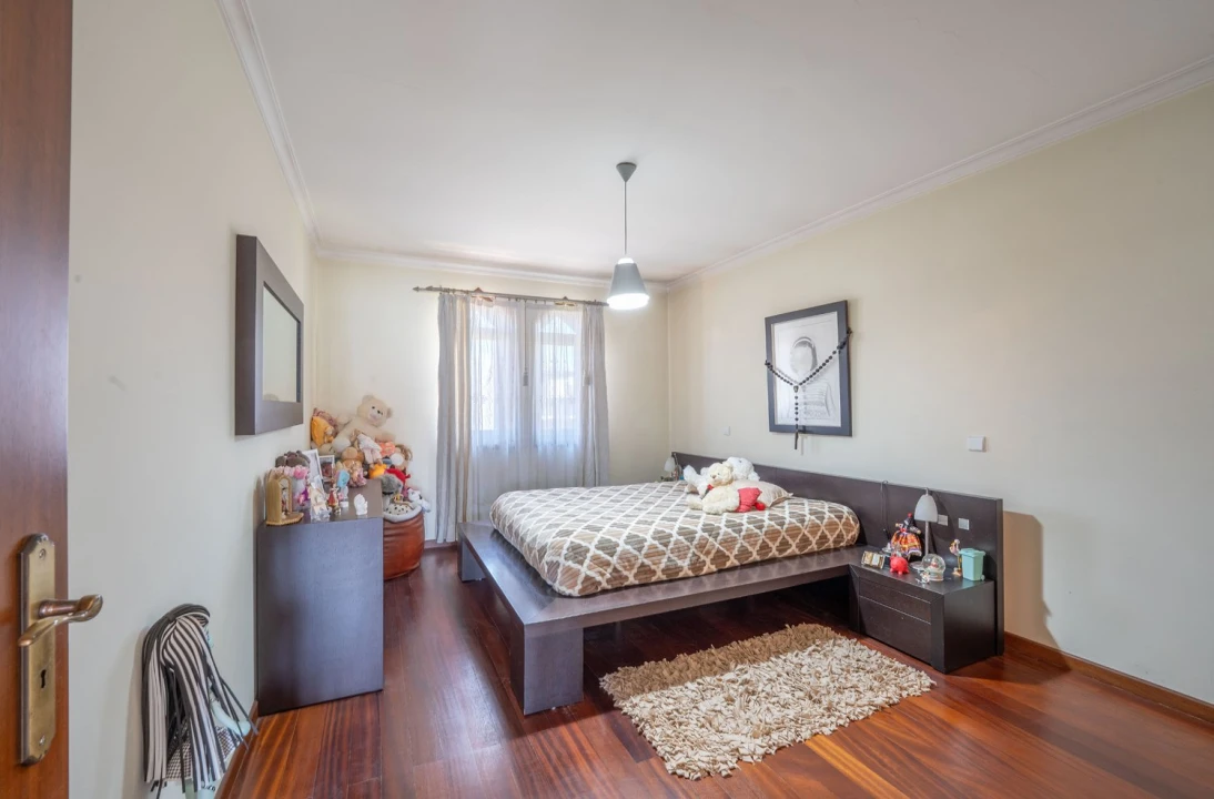 Moradia T6 para Venda em Freamunde Foto 13