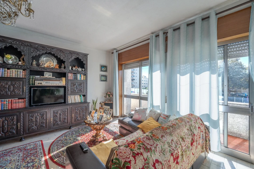 Apartamento T4 para Venda em Santa Marinha e São Pedro da Afurada Foto 3