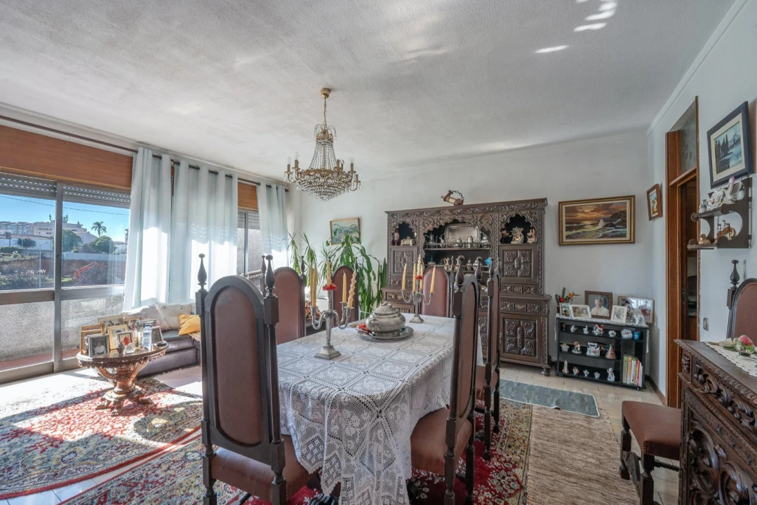 Apartamento T4 para Venda em Santa Marinha e São Pedro da Afurada Foto 1