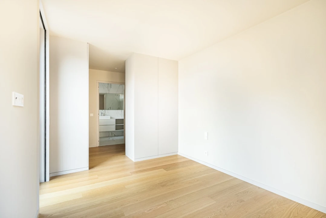 Apartamento T4 para Venda em Santa Marinha e São Pedro da Afurada Foto 17