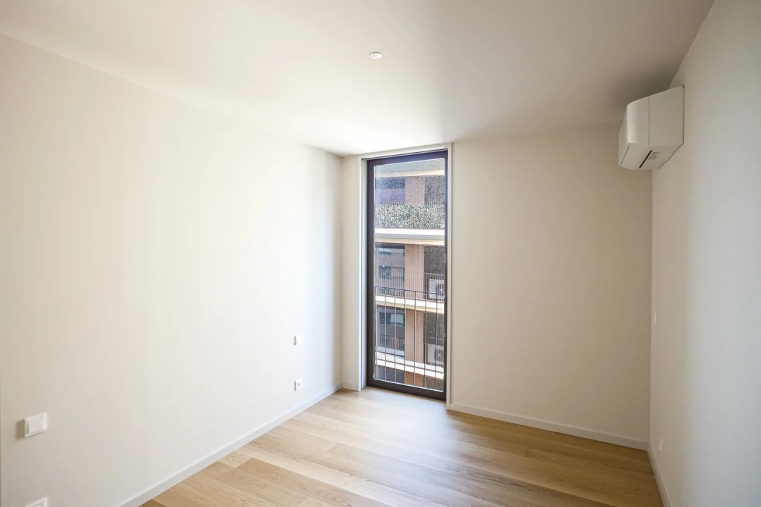 Apartamento T4 para Venda em Santa Marinha e São Pedro da Afurada Foto 12