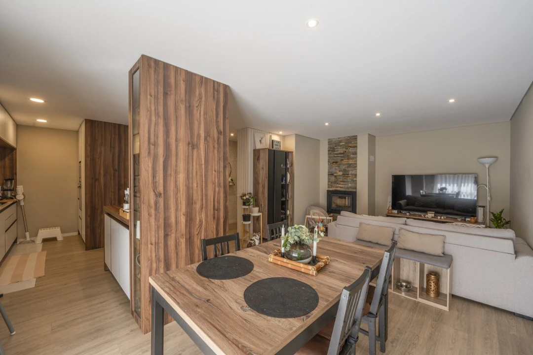 Apartamento T3 para Venda em Rio Tinto Foto 2