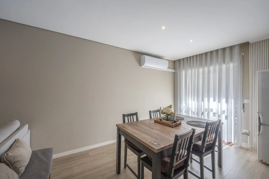 Apartamento T3 para Venda em Rio Tinto Foto 3
