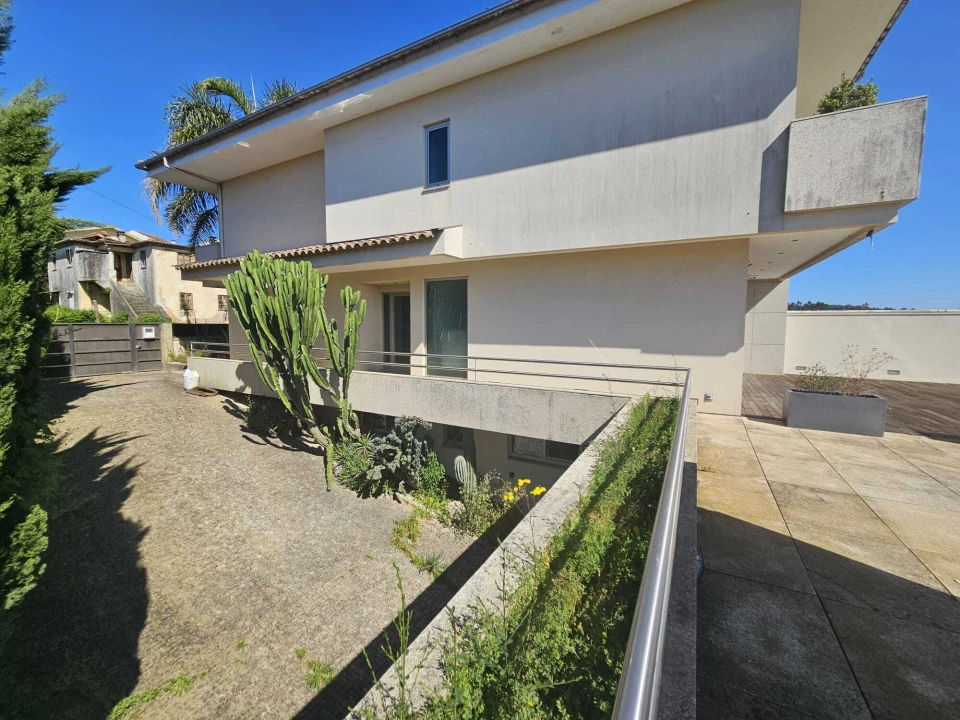 Moradia T3 para Venda em São João da Madeira Foto 6