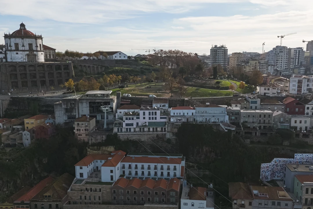 Moradia T2 para Venda em Santa Marinha e São Pedro da Afurada Foto 2