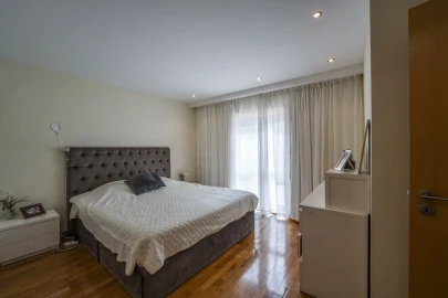 Apartamento T4 para Venda em Mafamude e Vilar do Paraíso