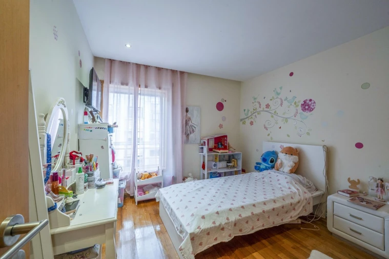 Apartamento T4 para Venda em Mafamude e Vilar do Paraíso Foto 12