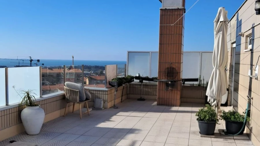 Apartamento T4 para Venda em Mafamude e Vilar do Paraíso