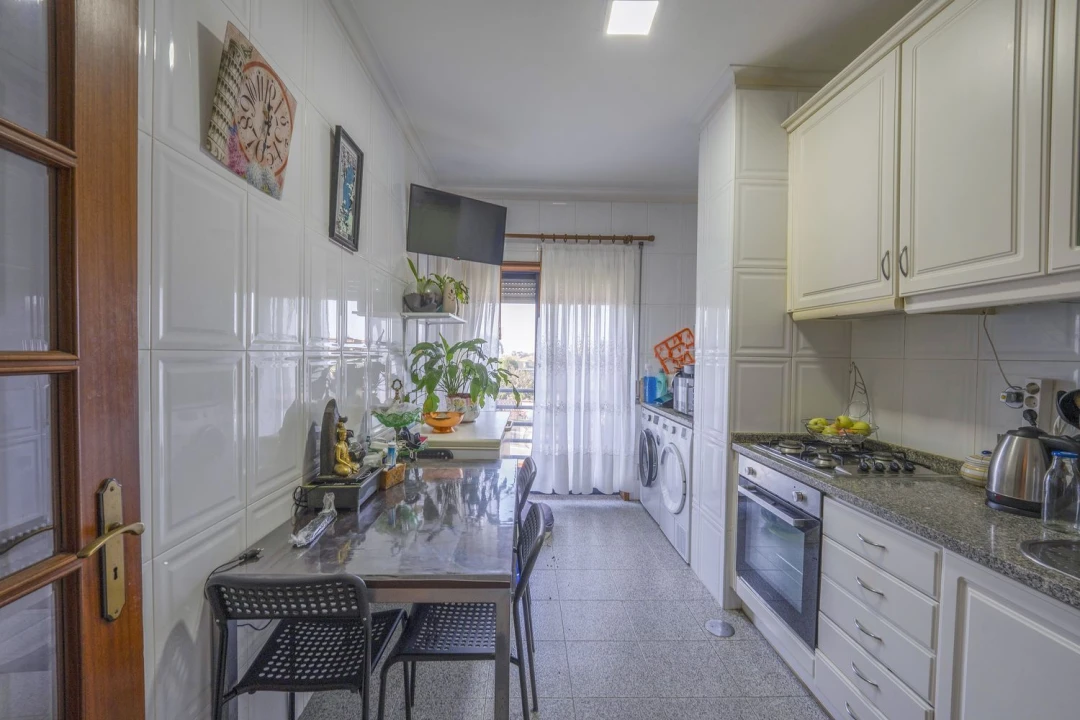 Apartamento T2 para Venda em Pedroso e Seixezelo Foto 6
