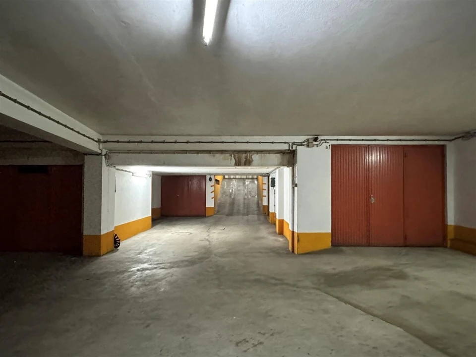 Garagem para Venda em Póvoa de Varzim, Beiriz e Argivai Foto 2