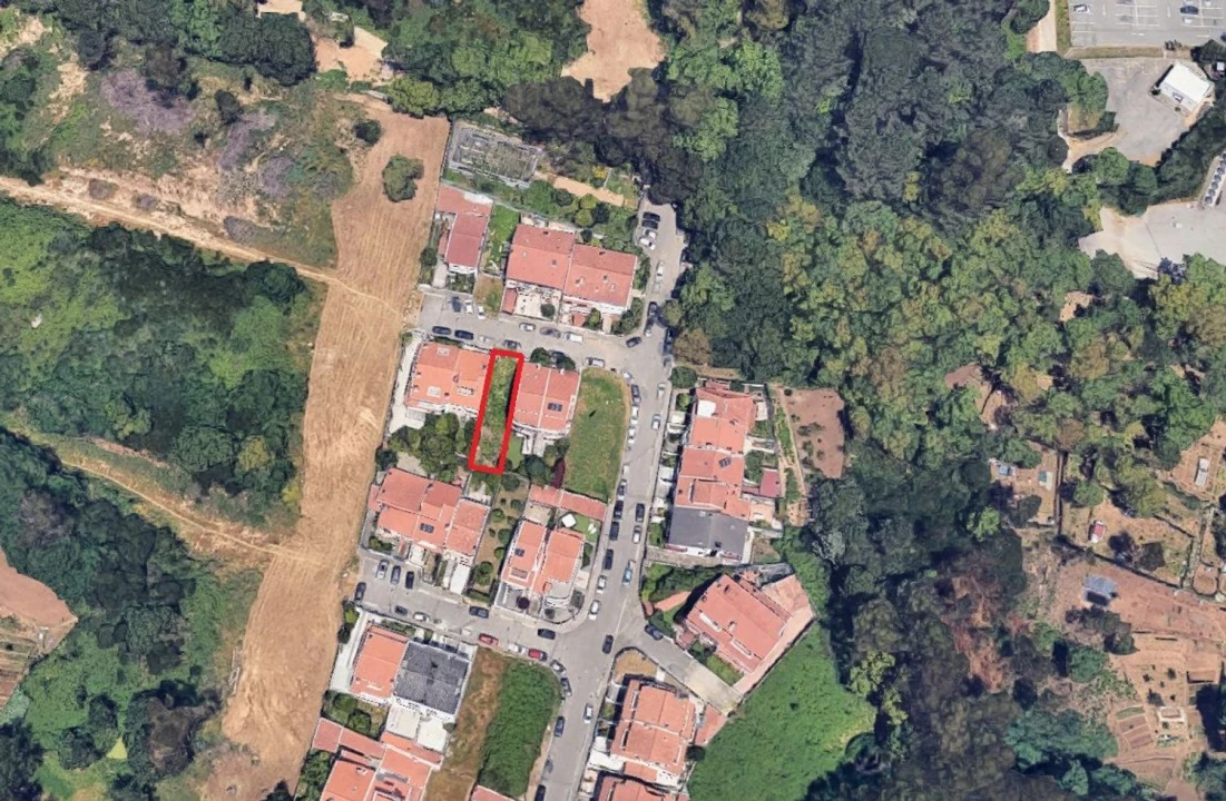 Terreno para Venda em Mafamude e Vilar do Paraíso Foto 1