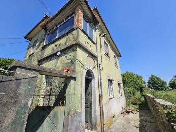 Moradia T3 para Venda em Santa Marinha e São Pedro da Afurada