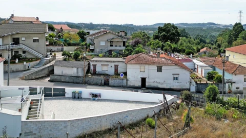 Prédio para Venda em Sandim, Olival, Lever e Crestuma