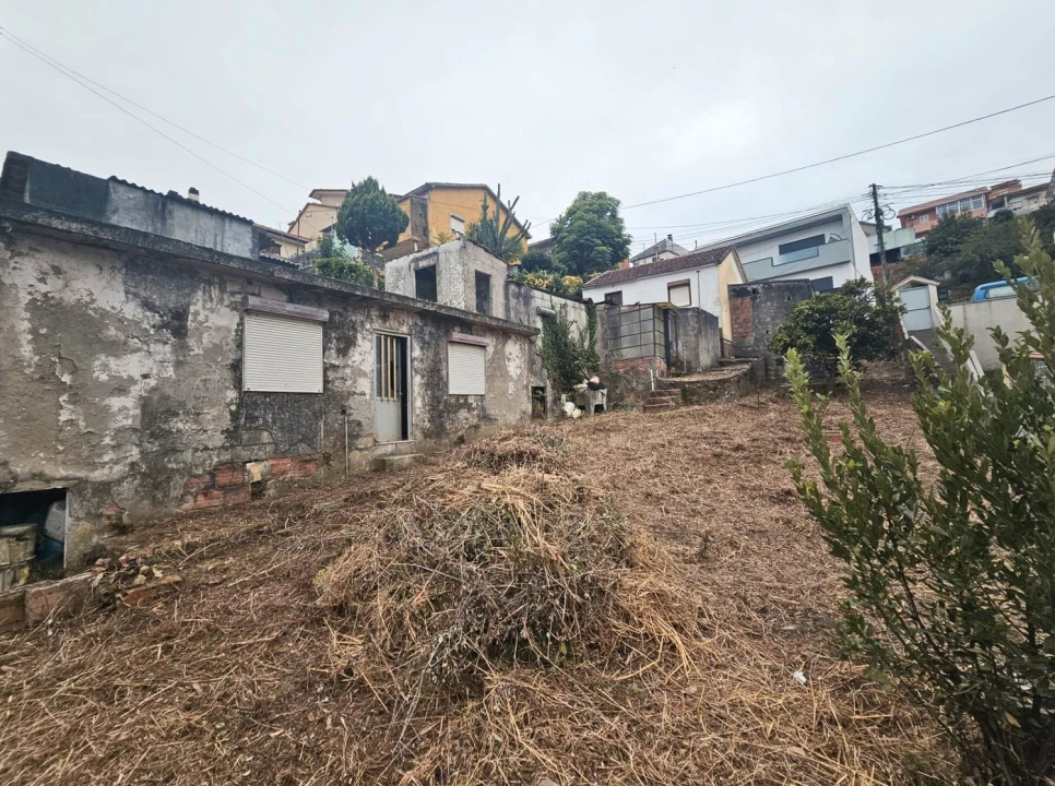 Moradia T2 para Venda em Fânzeres e São Pedro da Cova Foto 3
