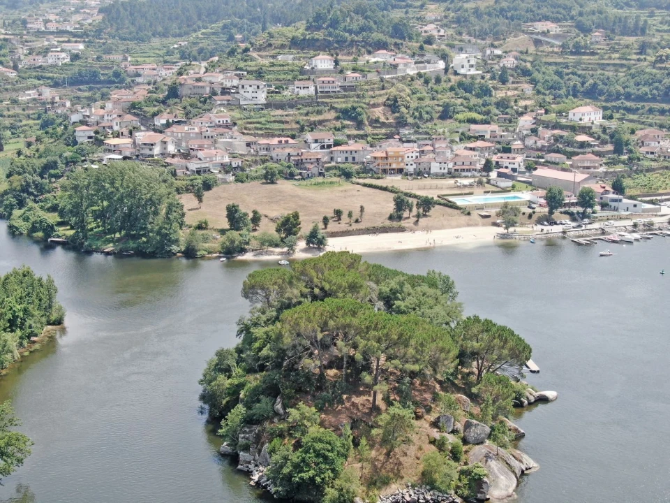 Moradia T2 para Venda em Fornos Foto 12