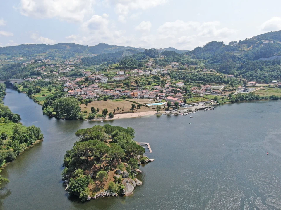 Moradia T2 para Venda em Fornos Foto 11