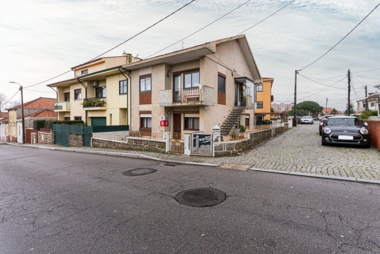 Moradia T2 para Venda em Santa Marinha e São Pedro da Afurada Foto 5