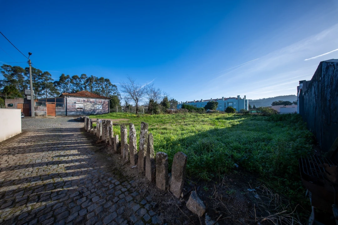 Terreno para Venda em Canelas Foto 3