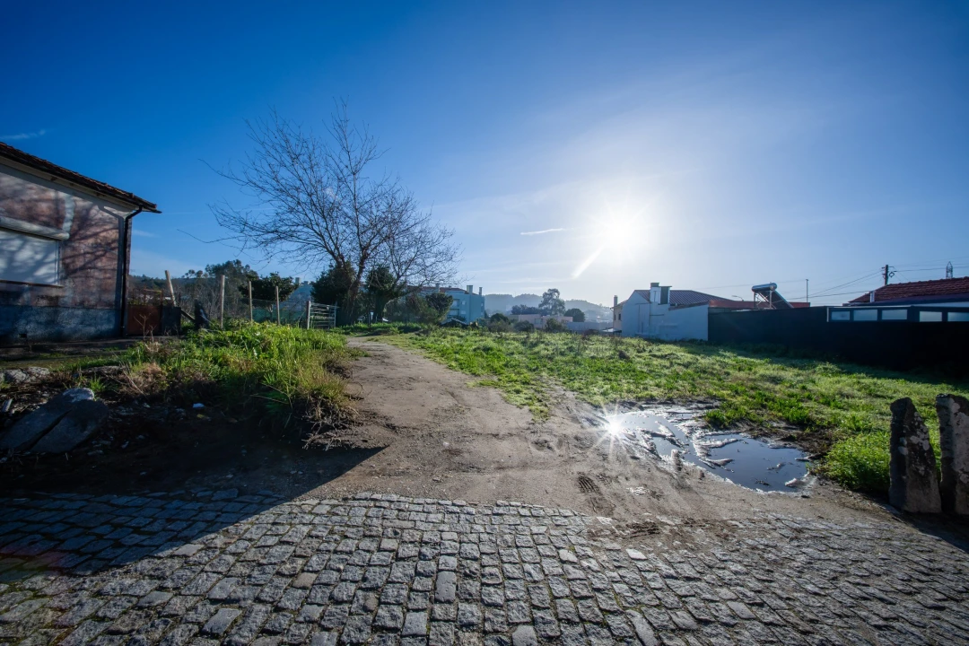 Terreno para Venda em Canelas Foto 2